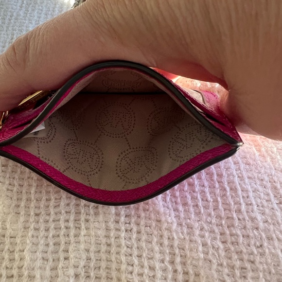 Michael Kors Jet Set ID Card Holder - Picture 4 of 4